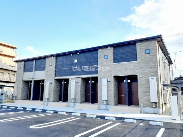 今治市南日吉町のアパートの建物外観