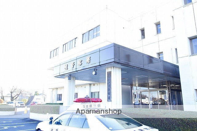 警察署・交番　境警察署（警察署・交番）まで392m