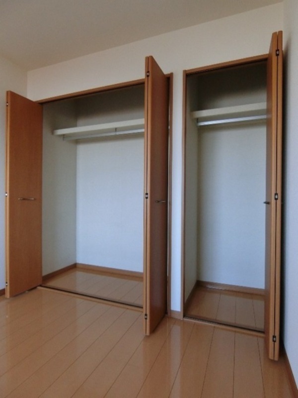 収納　図面と現状に相違がある場合には現状を優先