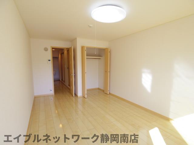 居室・リビング　ゆったりとした居間です