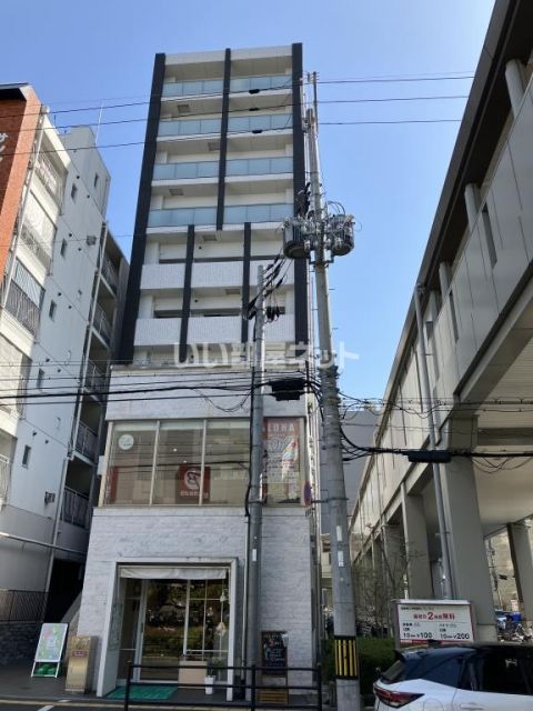 八尾市光町のマンションの建物外観