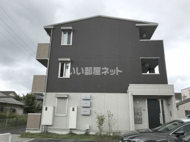 【セレンディピティ堅田の建物外観】