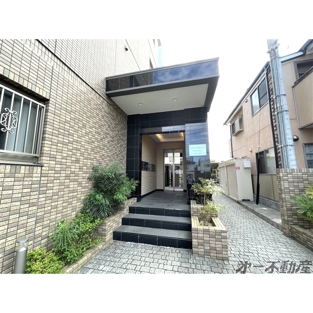 エントランス　エントランス