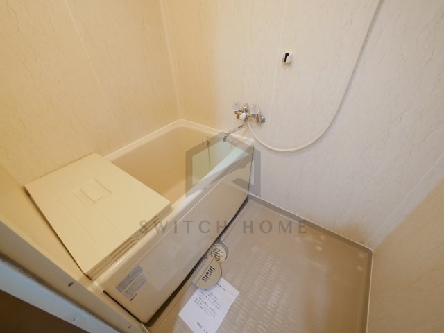 バス・シャワールーム　落ち着いた空間のお風呂です