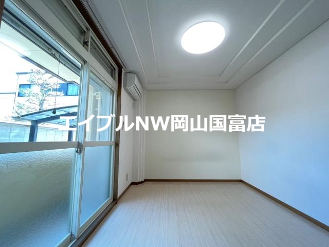 居室・リビング　洋室