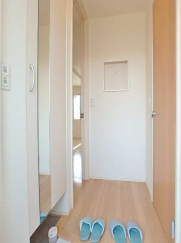 玄関　図面と現状に相違がある場合には現状を優先