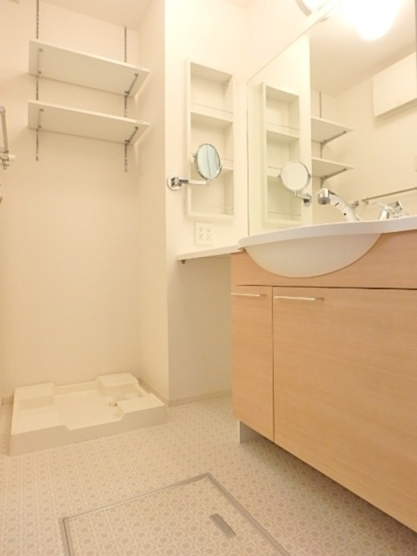 洗面設備　図面と現状に相違がある場合には現状を優先