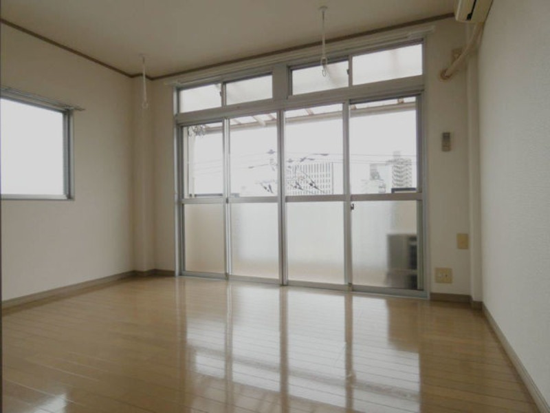 居室・リビング　図面と現状に相違がある場合には現状を優先