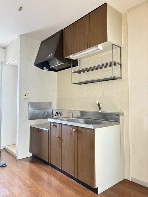 キッチン　通常サイズのキッチンです。