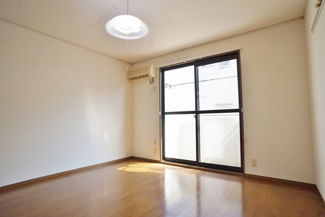 その他部屋・スペース　洋室８帖