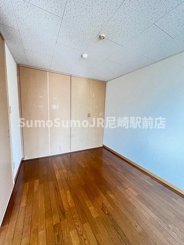 その他部屋・スペース　落ち着いて過ごせるお部屋なので、寝室にいかがでしょうか