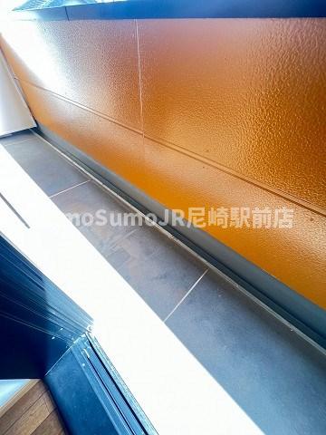 バルコニー　外からの目が気にならないバルコニーで洗濯物が干せます