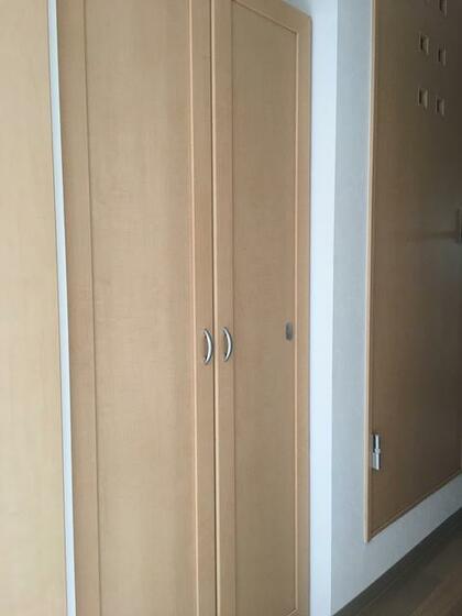 玄関　トールタイプの玄関収納