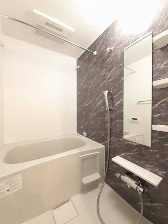バス・シャワールーム　浴室