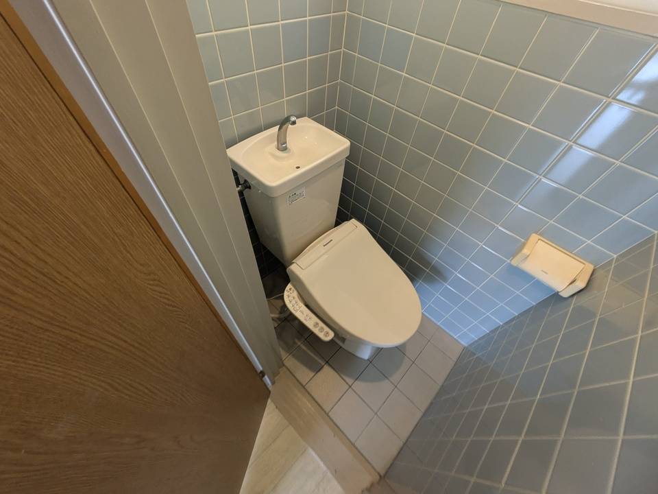 トイレ　トイレ