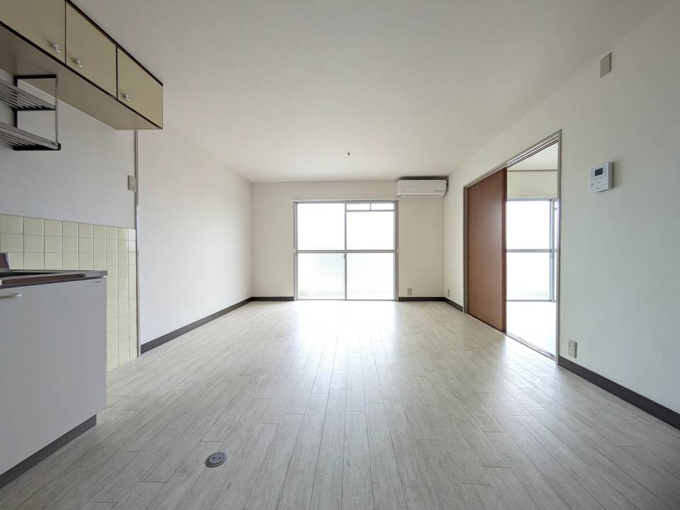 居室・リビング　リビング