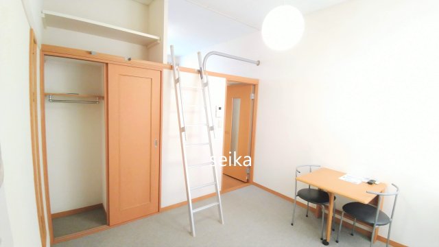 その他部屋・スペース　1Fフローリング 2Fカーペット