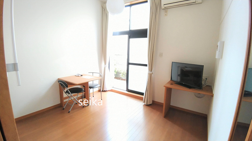 居室・リビング　1Fフローリング 2Fカーペット