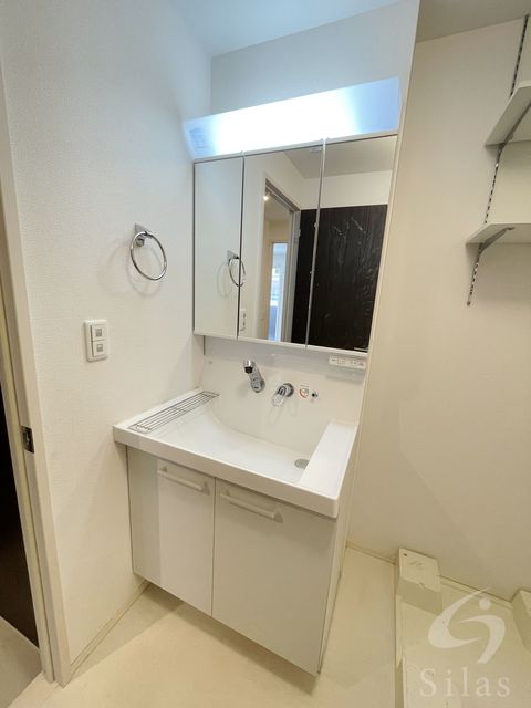 洗面設備　同仕様