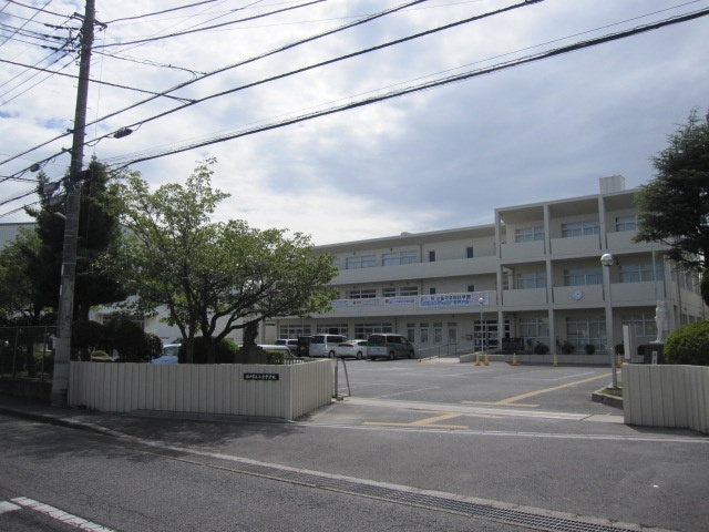 中学校　松戸市立小金中学校（中学校）まで1911m