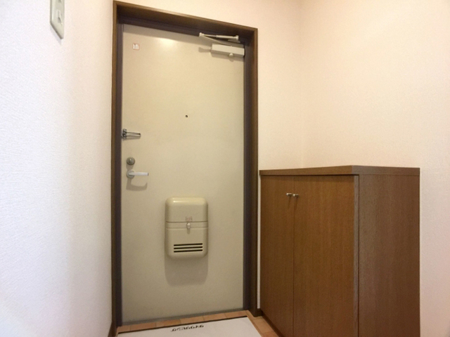 玄関　Ｂ棟１０１号室　玄関