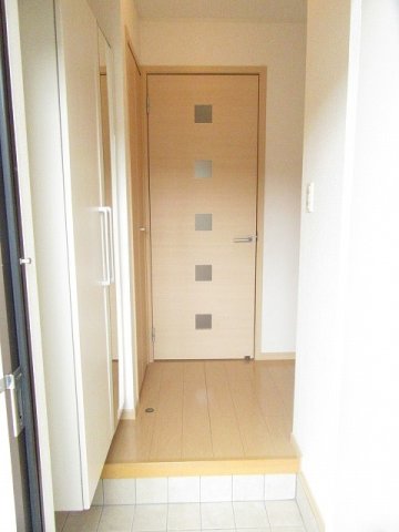 玄関　明るい玄関です