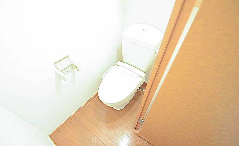 トイレ　同等タイプのイメージ写真です。