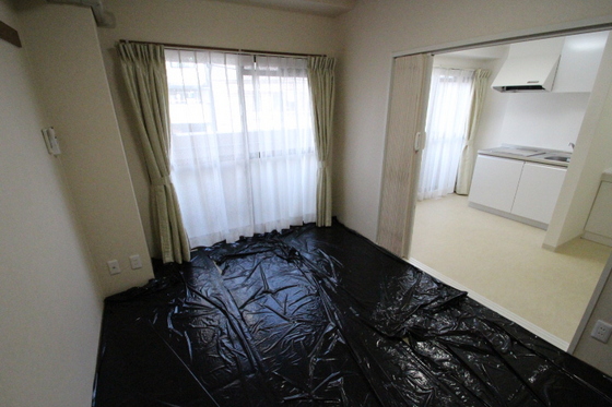 居室・リビング　※別号室の写真です