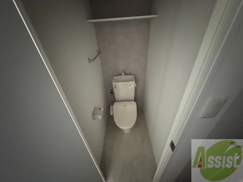 トイレ　こちらはトイレです。清潔感があり、安心して使用できます。