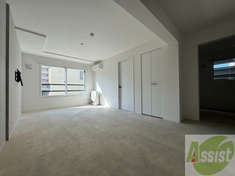 居室・リビング　広くてキレイなお部屋が広がっていて、充実した生活が送れそう。