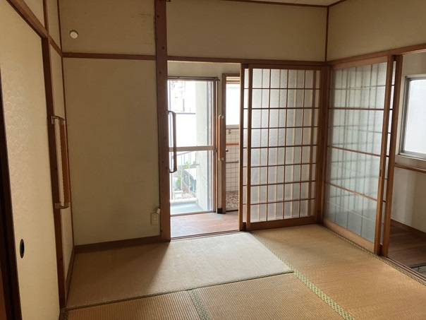 永田アパートの居間写真