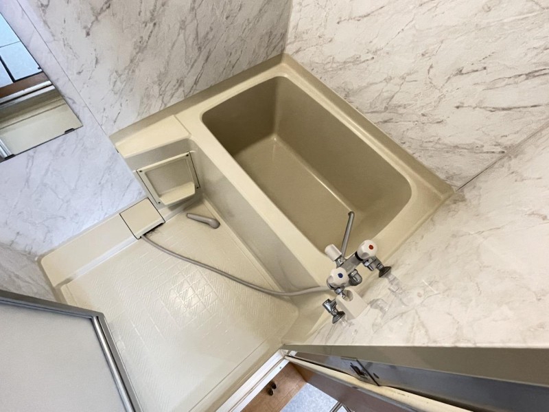 バス・シャワールーム　浴室