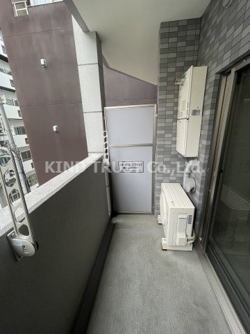 バルコニー　バルコニーからの眺めを楽しみながら食事をしませんか