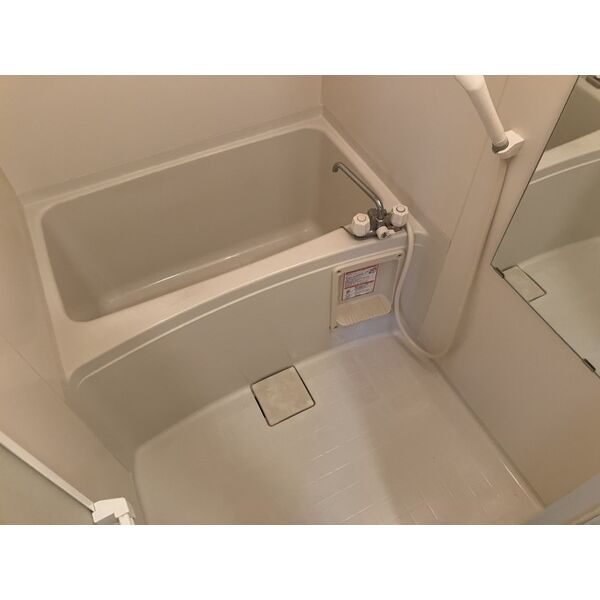 バス・シャワールーム　きれいなお風呂です