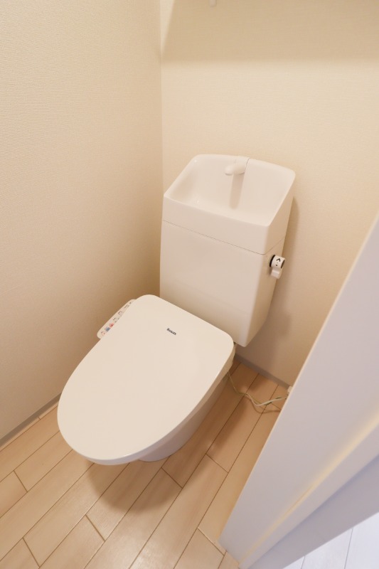 トイレ　図面と現状に相違がある場合には現状を優先