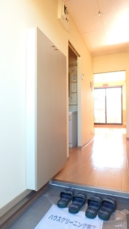 玄関　図面と現状に相違がある場合には現状を優先