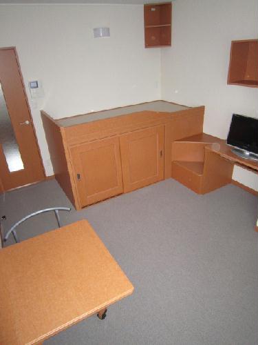 居室・リビング　窓側から撮影