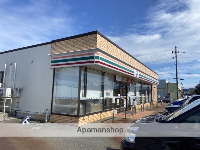 コンビニ　セブンイレブン（コンビニ）まで1330m