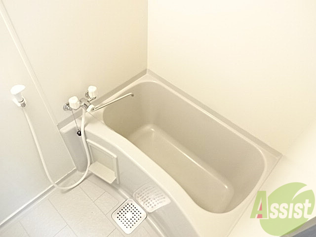 バス・シャワールーム　広々としたお風呂は日々の疲れも癒やせそうですよね～♪