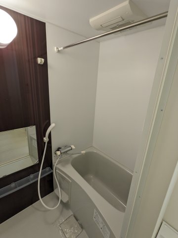 バス・シャワールーム　102号室