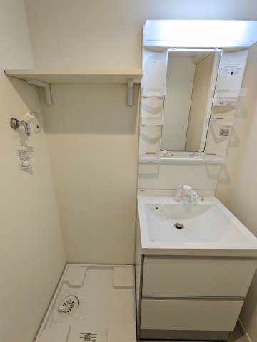 洗面設備　102号室
