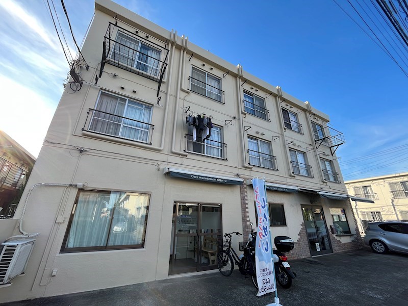 建物外観　日野駅徒歩圏内の物件です。