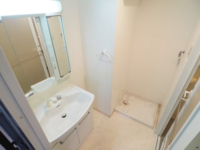 洗面設備　広めの脱衣所もＧＯＯＤ♪