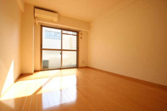 居室・リビング　※別室の参考写真の為、現況優先です。