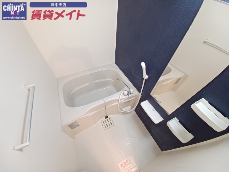 バス・シャワールーム　同型参考写真