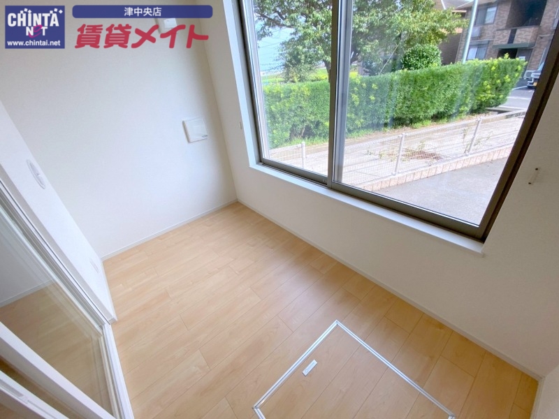 バルコニー　反転タイプ参考写真