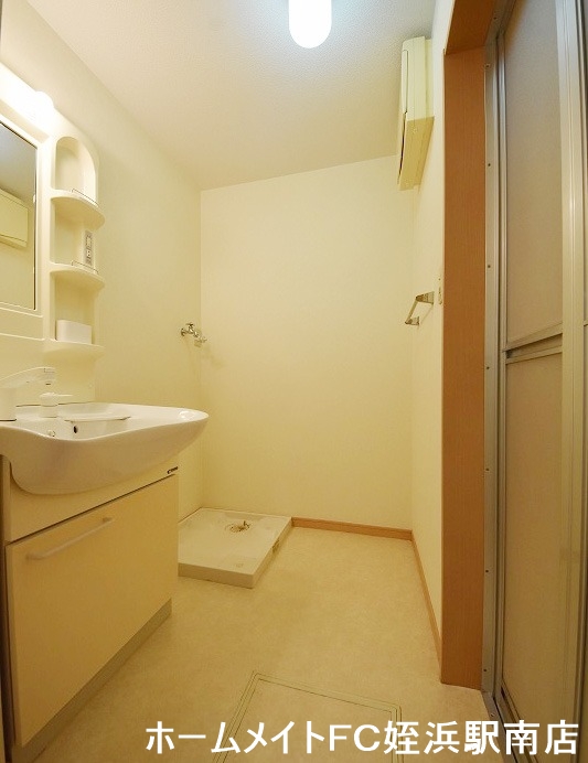 洗面設備　★洗面脱衣所も広々してます♪★※別部屋参考写真