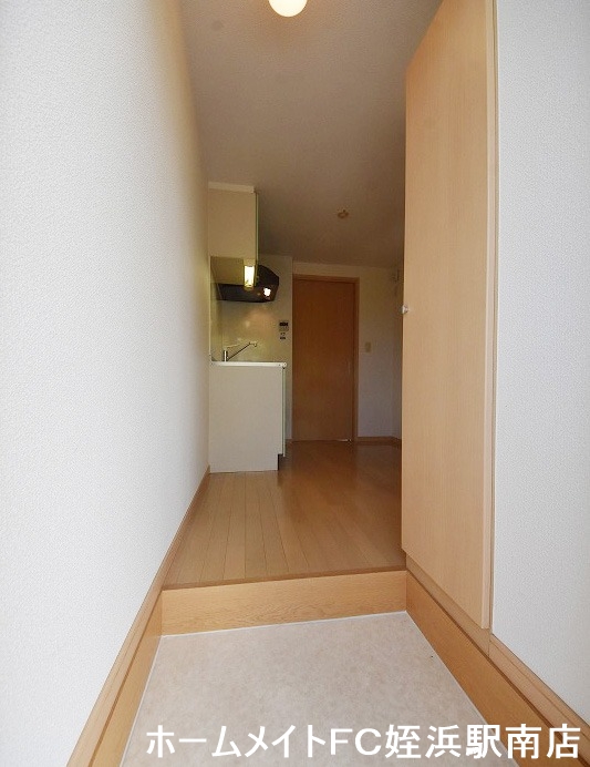 玄関　★玄関回りも広々スッキリ♪★※別部屋参考写真