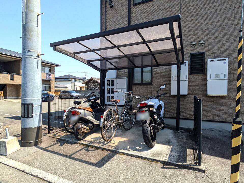 駐車場　駐輪場