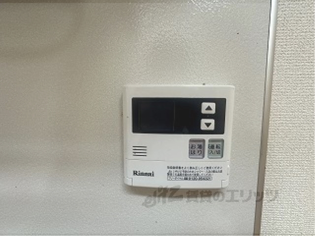 その他設備　給湯器リモコン